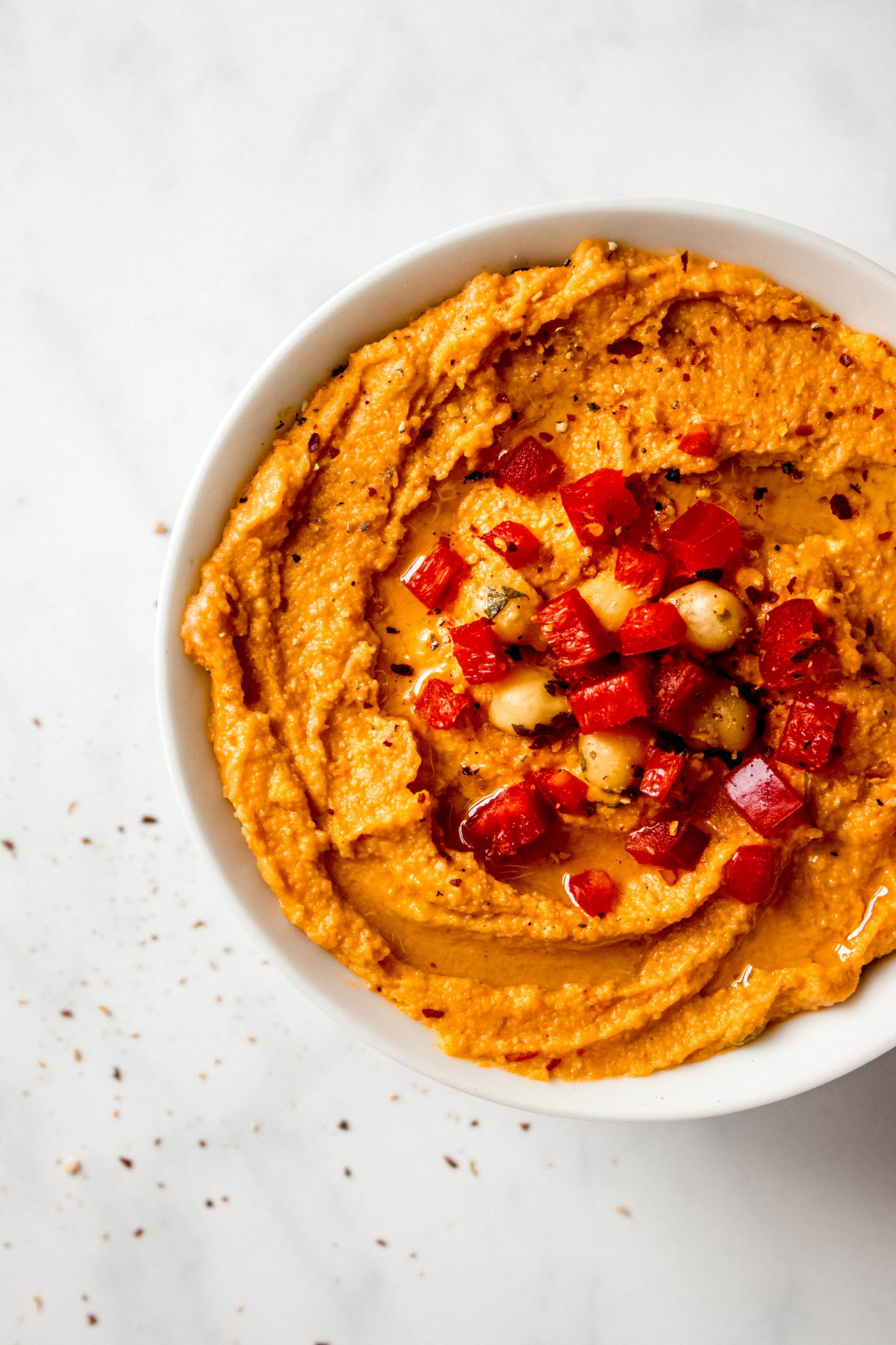 easy-roasted-red-pepper-hummus-recipe-4-1365×2048